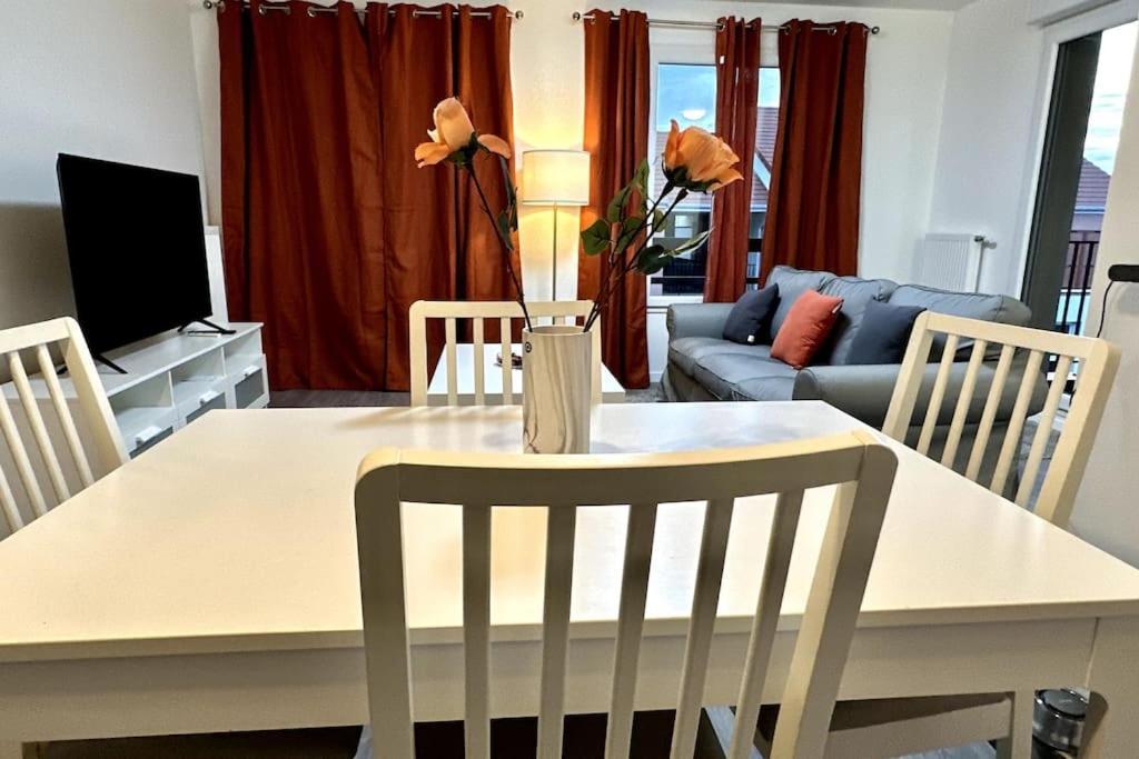 Appartement Cozy - Quartier Residentiel Melun Bagian luar foto