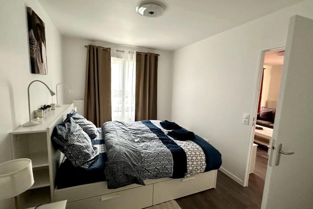 Appartement Cozy - Quartier Residentiel Melun Bagian luar foto