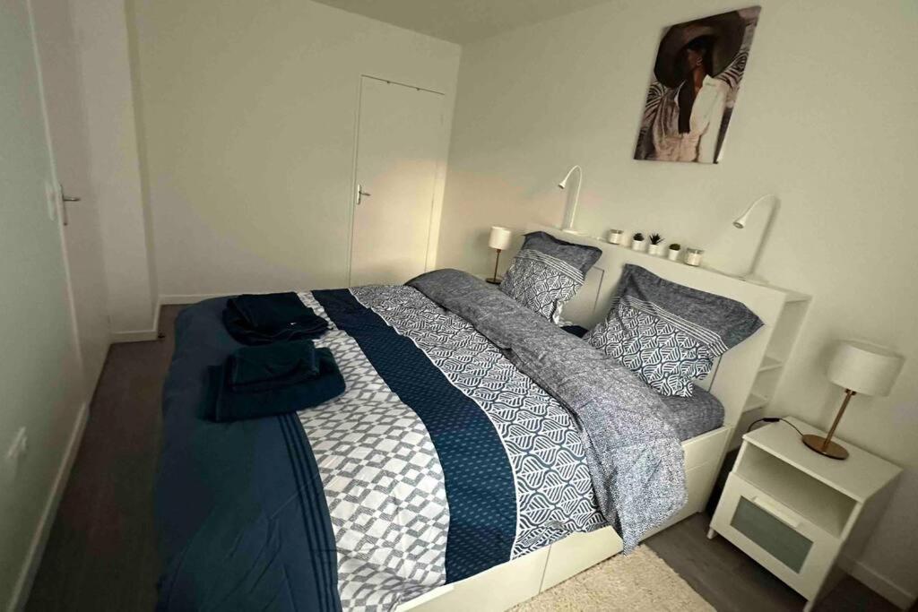 Appartement Cozy - Quartier Residentiel Melun Bagian luar foto
