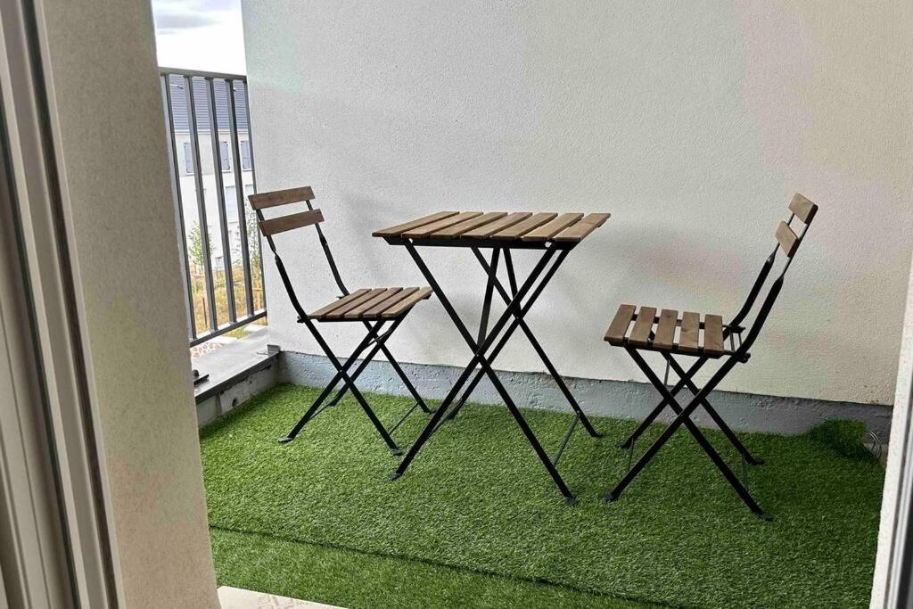 Appartement Cozy - Quartier Residentiel Melun Bagian luar foto